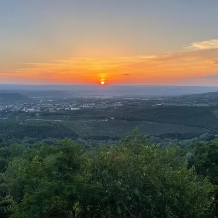 Medieval Penthouse With Sunset Panoramic Views 아파트 지오베
