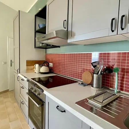 Medieval Penthouse With Sunset Panoramic Views Lägenhet