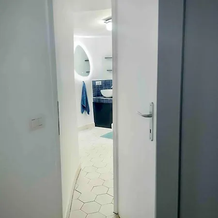 아파트 Medieval Penthouse With Sunset Panoramic Views *